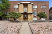 Building Photo - $1,345.95, 1 Beds - 1 Bath, Condo in Denver with Onsite Laundry!