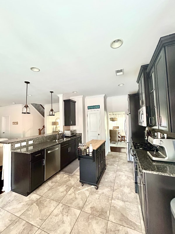 Building Photo - 430 Sanders Farm Ln