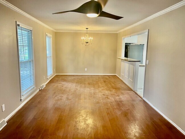 Building Photo - 32 Donley Dr NW