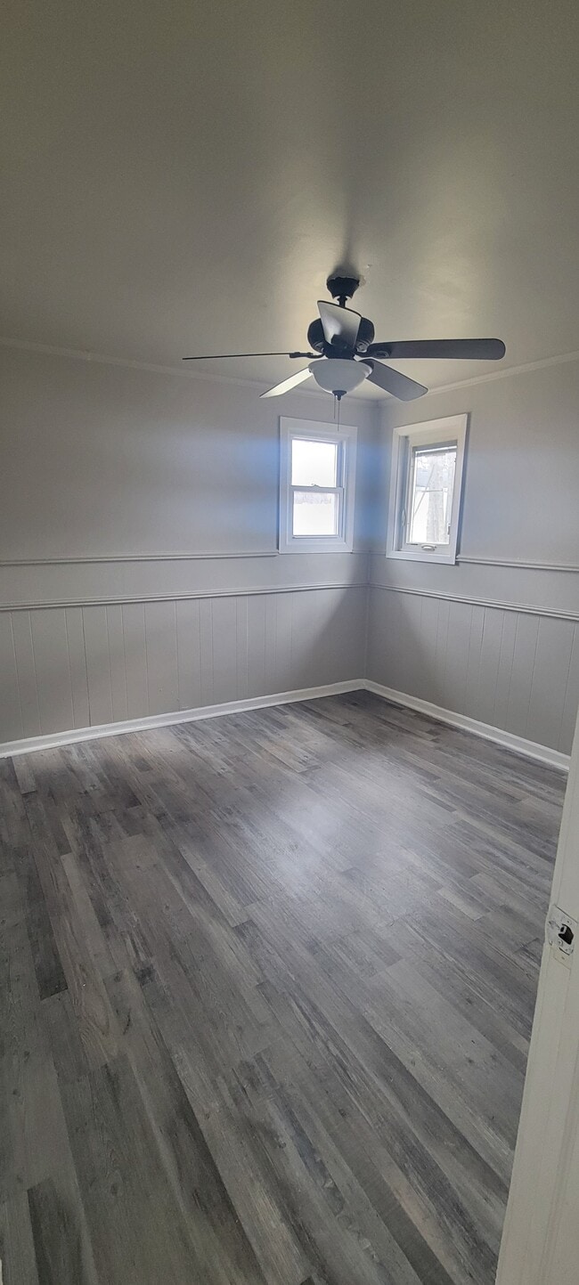 Building Photo - 235 Indianwood Blvd