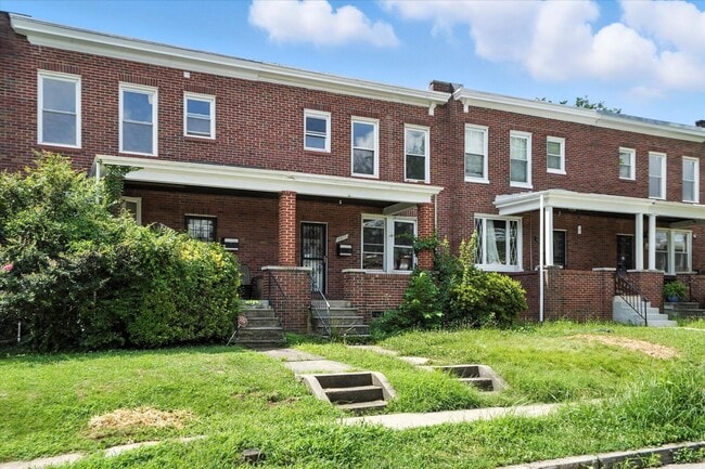 Primary Photo - 3417 Cliftmont Ave