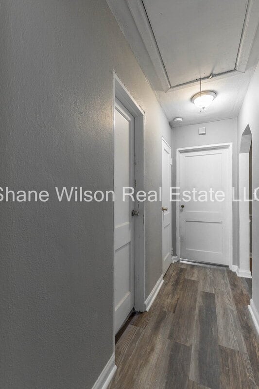 Building Photo - 2904 5th Ave