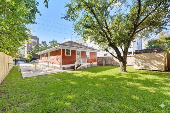 Building Photo - 1912 Shearn St