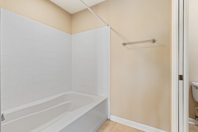 Building Photo - 3425 Haley Pointe Rd