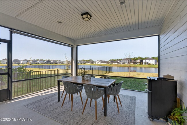 Building Photo - 460 Archstone Wy