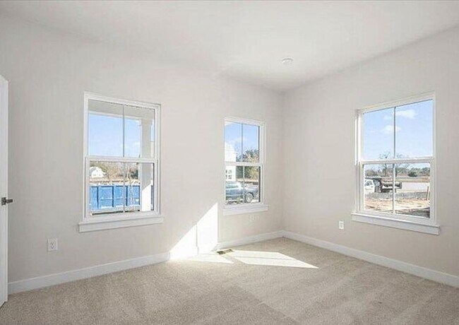 Building Photo - Brand New Smart Home for rent, 5 Miles out...