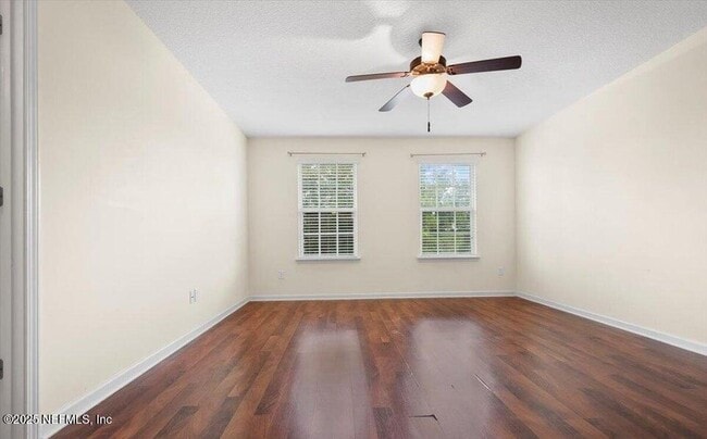 Building Photo - 612 Wishing Wy