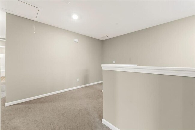 Building Photo - 4335 Magpie Dr