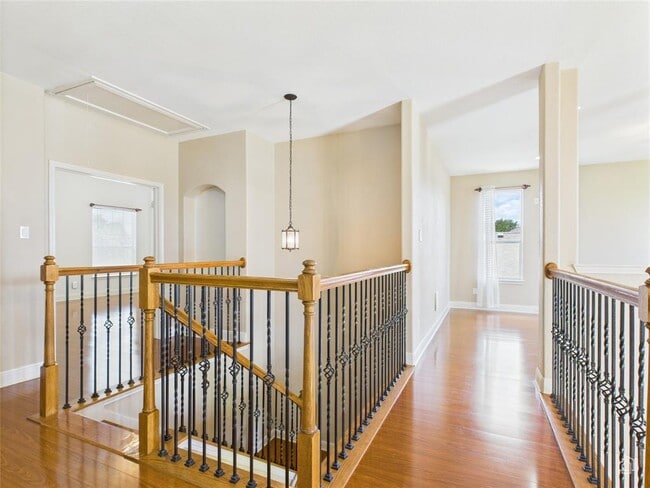 Building Photo - 2504 Alexander Ct