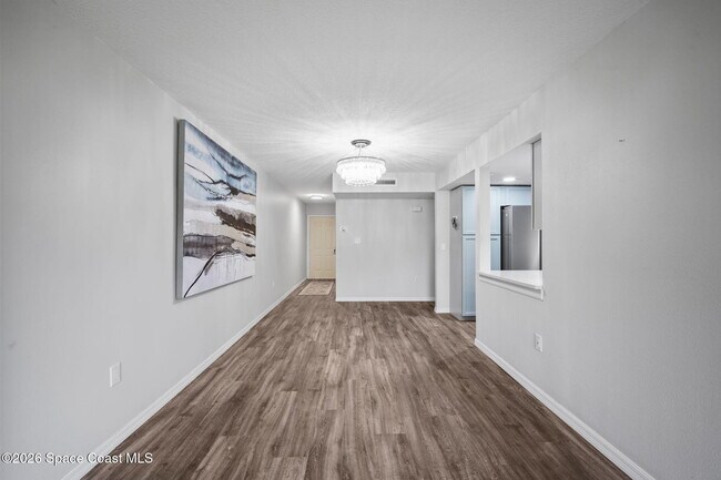 Building Photo - 1600 Woodland Dr