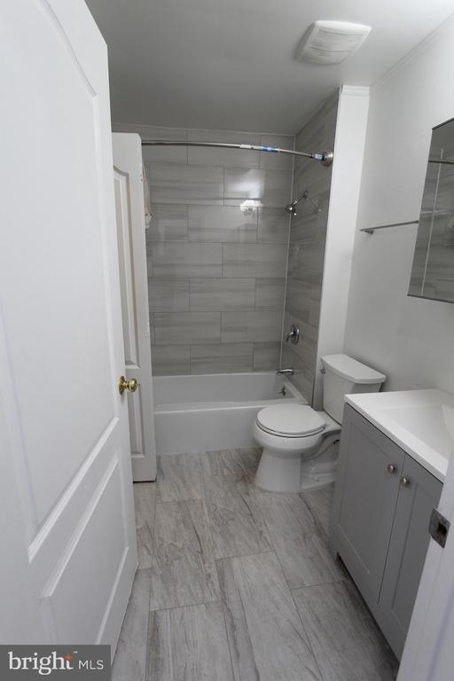 Building Photo - 912 Aspen Dr