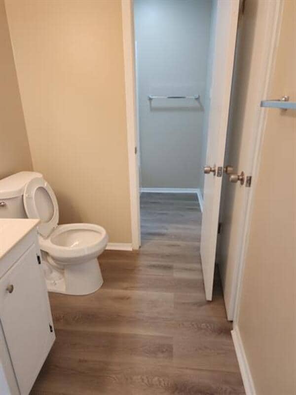 Building Photo - 42421 Deluxe Lake Dr