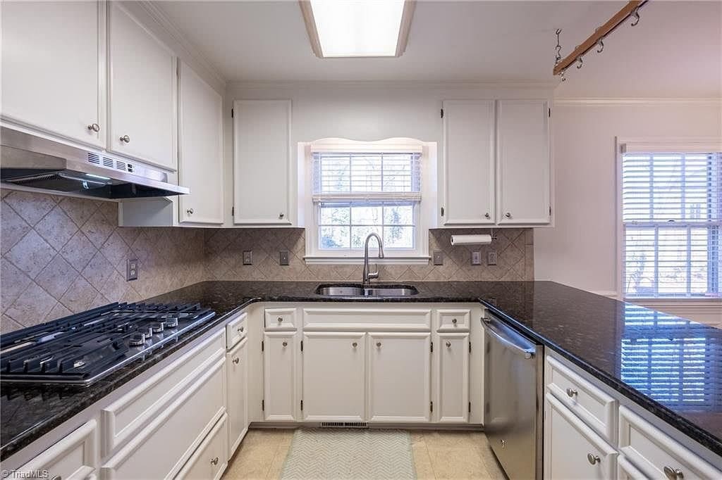 Building Photo - 991 Anglin Mill Rd