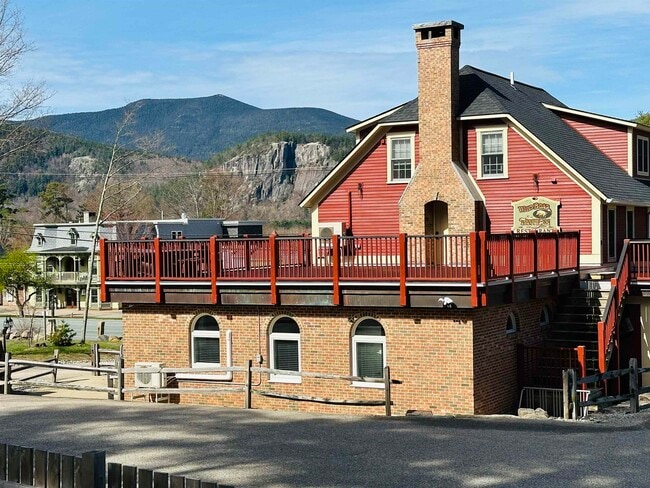 Building Photo - 3465 White Mountain Hwy