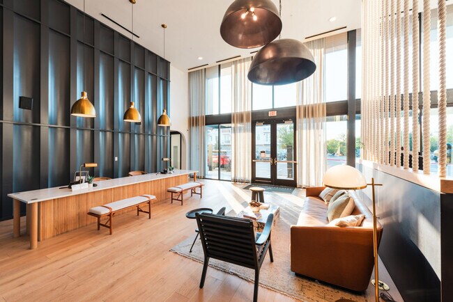 Building Photo - 5820 1/2 Cameron Road-SI FL4-ID1303396P