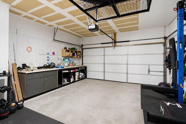Building Photo - 8353 Steamline Cir