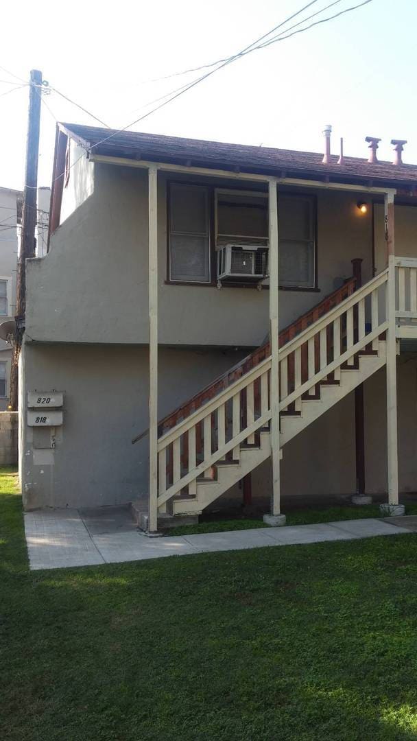 Building Photo - 818w.21s