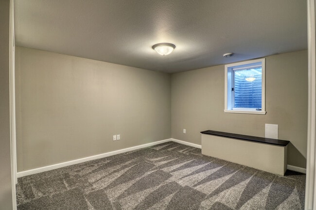 Building Photo - 1817 14th St S