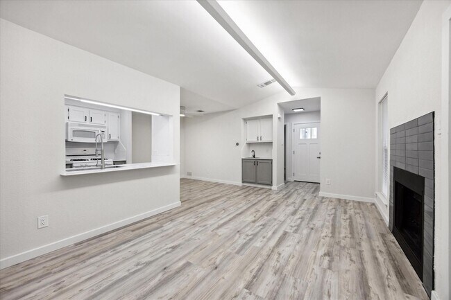 Primary Photo - 3609 Leafield Dr