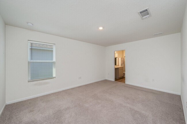 Building Photo - 4378 Jitterbug St