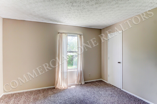 Building Photo - 3 Bedroom Home in Northwest Columbus