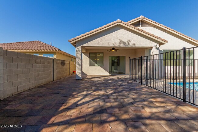 Building Photo - 40809 N Raleigh Ct