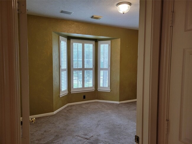 Building Photo - 1848 Nursery Rd