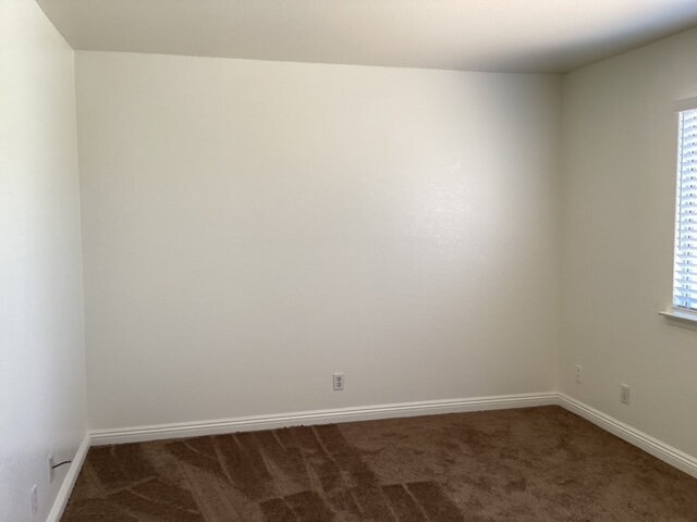 Building Photo - "Charming 2-Bed Condo with Cozy Fireplace & Modern Comforts in Lancaster!"