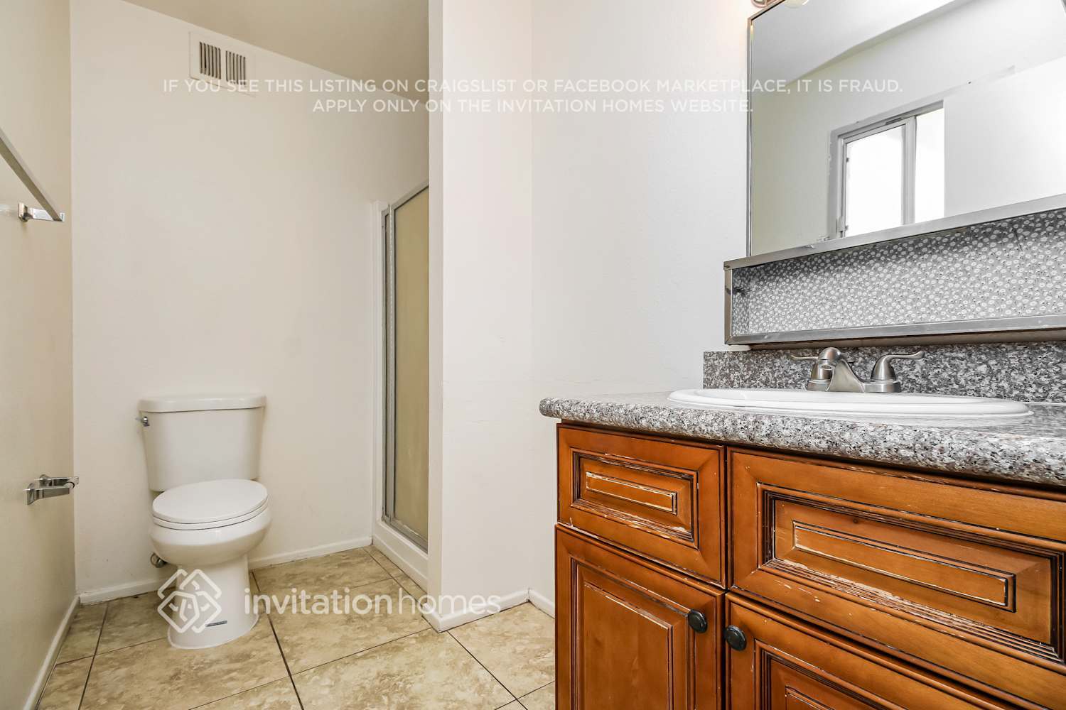 Building Photo - 3526 S Shafer Dr