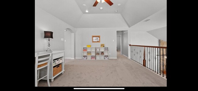 Building Photo - 961 Noble Ave