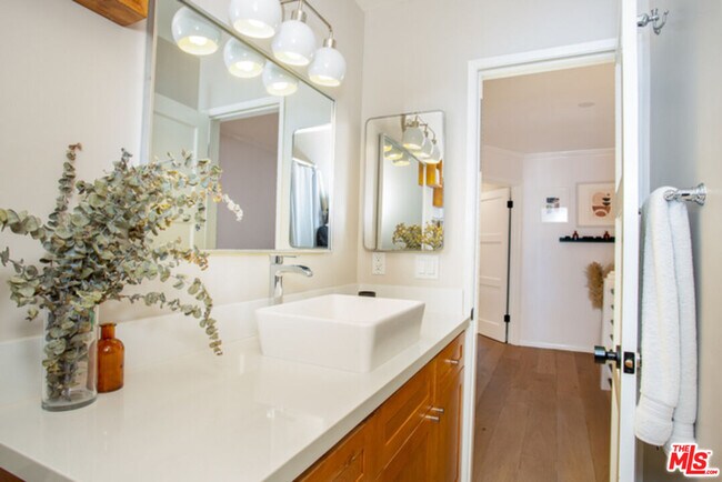 Building Photo - 8130 Redlands St