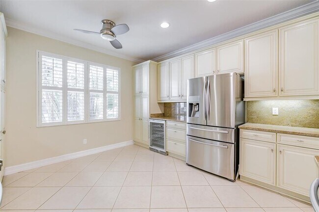 Building Photo - 16260 Amethyst Key Drive
