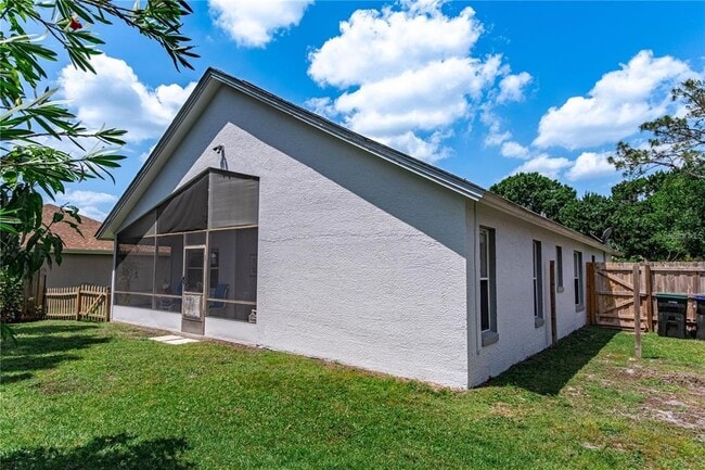 Building Photo - 767 Meadowside Ct