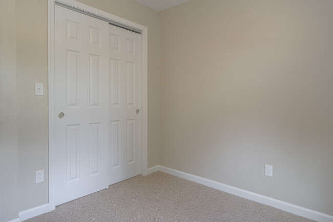 Bedroom 4 - 2 - 191 Clover Valley Cir