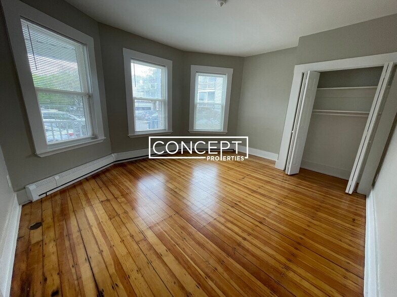 Building Photo - 6 Bowdoin Park