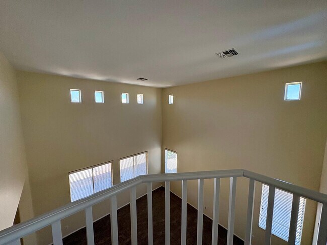 Building Photo - 16126 W Meade Ln