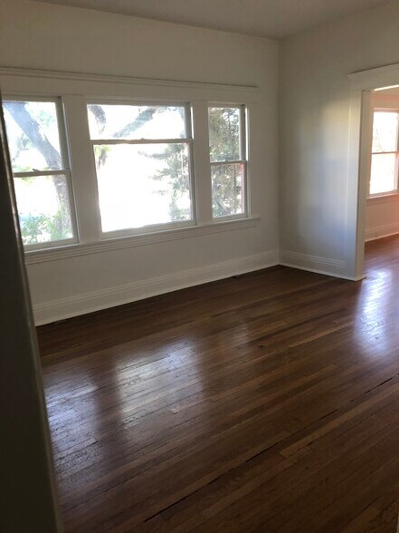 Building Photo - 3170 Rowena Ave