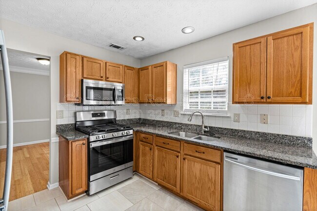 Building Photo - 4211 Crestside Ridge SW