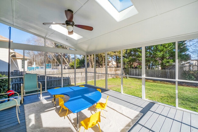 Building Photo - 531 Currituck Dr