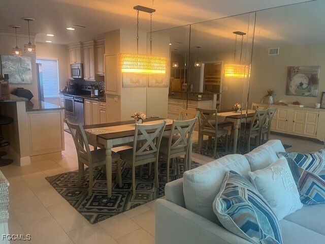 Building Photo - 7400 Estero Blvd