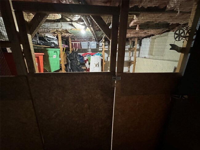 Building Photo - 9 Second St