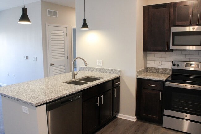 Building Photo - 3261 Redhawk St