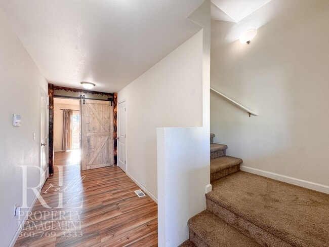 Building Photo - 4250 SE Horsehead Way