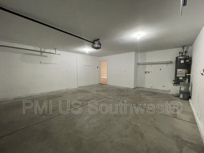 Building Photo - 2317 Acoma Pl