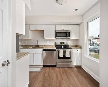 Building Photo - 2909 Briarwood Ln