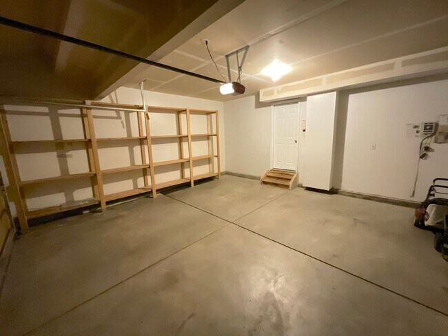 Building Photo - 7168 Prairie Wind Dr