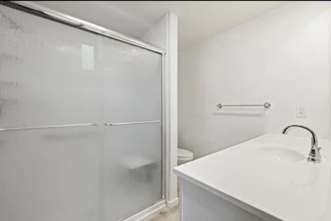 Building Photo - Elegant 4-Bedroom Home on a Corner Lot in ...