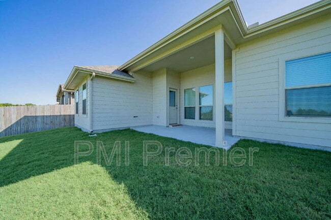 Building Photo - 14817 Equine Trail