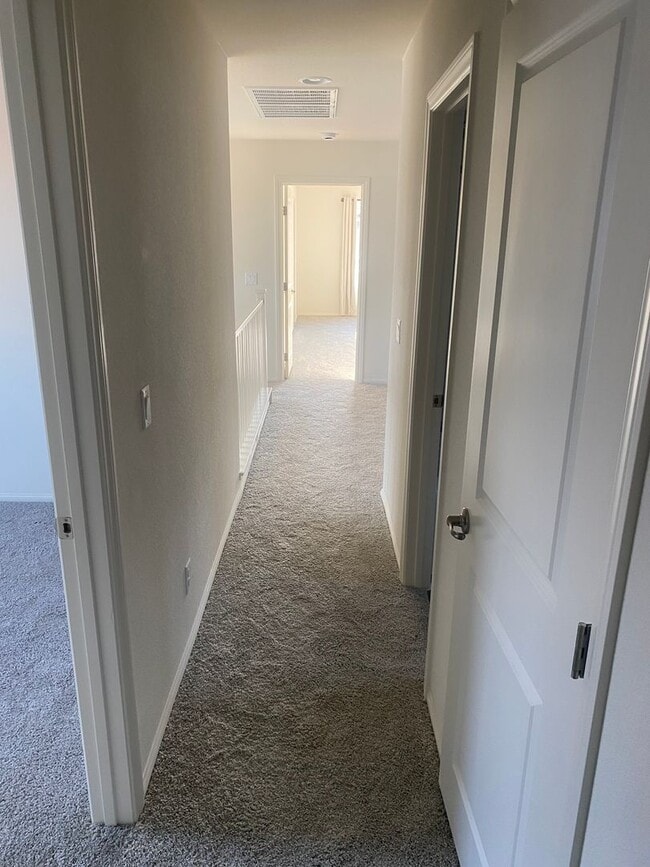 Building Photo - brand-new with two car garages, four bedro...