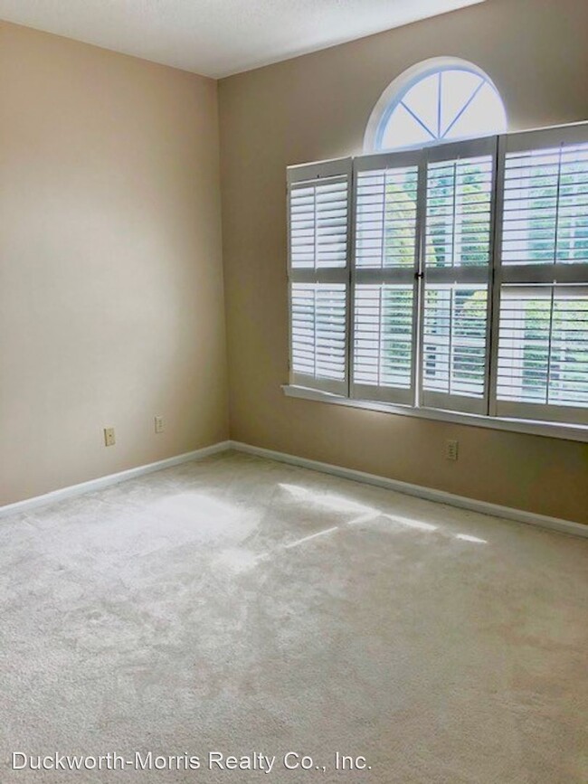 Building Photo - 3 br, 2 bath House - 20 Highland Manor